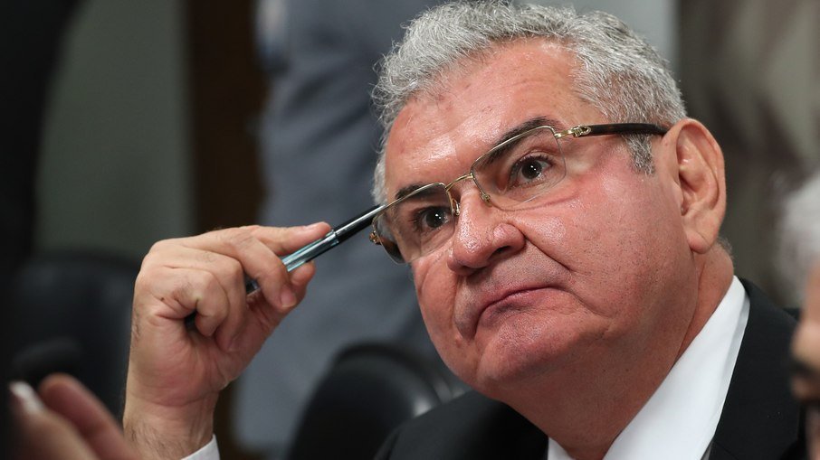 Coronel pretende lançar mais um filho para deputado