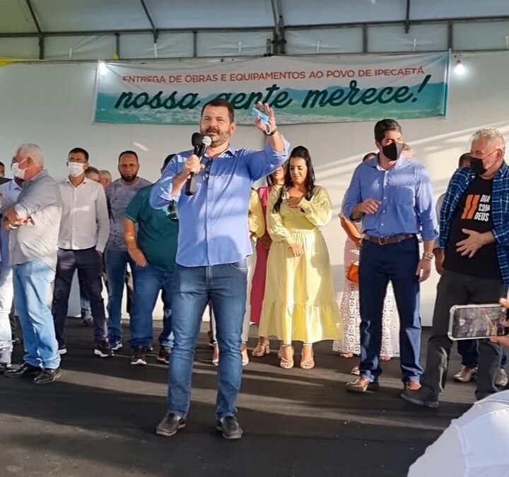 Em dia de comemoração a Santos Reis, Angelo Coronel Filho visita Ipecaetá