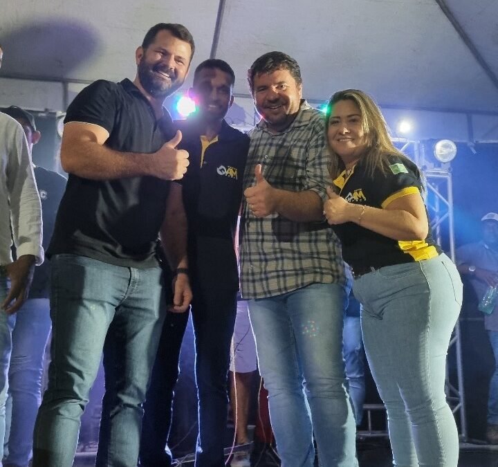 Angelo Coronel Filho Participa da Festa de Inauguração de Vaquejada em Aporá