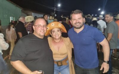 Arrastão de Aporá leva multidão para as ruas da cidade, com participação de Angelo Coronel Filho
