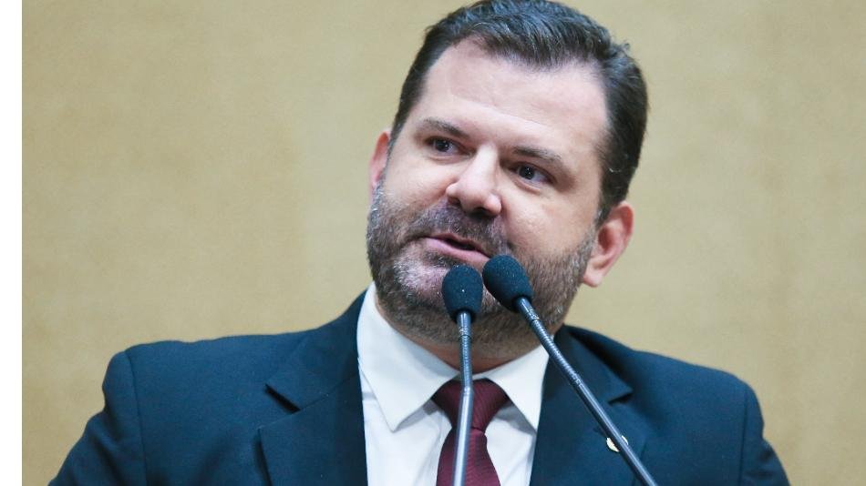 Coronel Filho homenageia Pojuca e Cruz das Almas